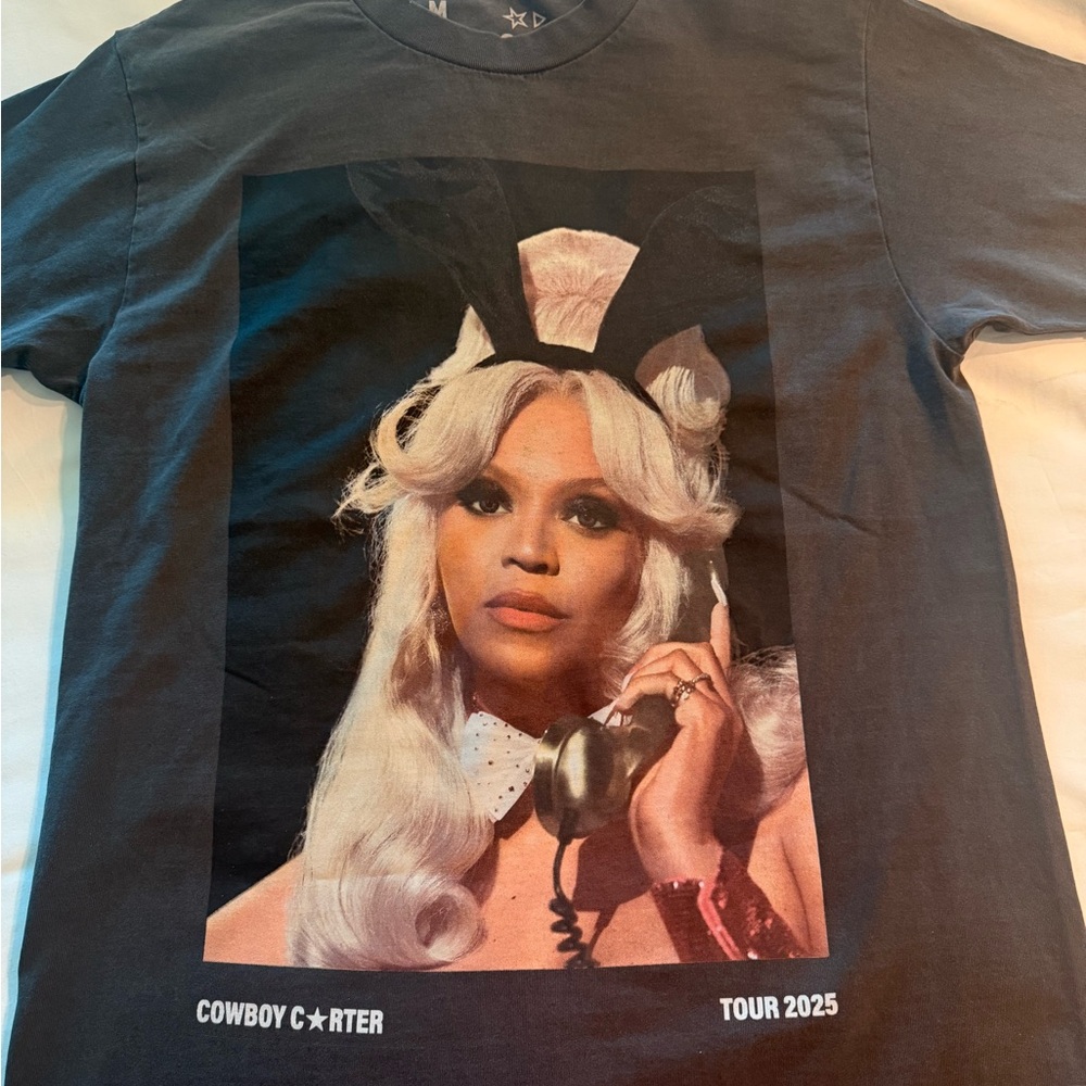 Cowboys Carter tour 2025 Las Vegas exclusive shirt.